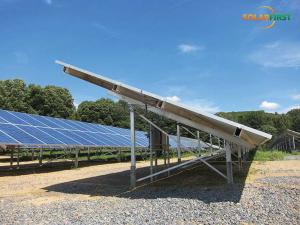 SolFirsTech ESTACA DE PILOTAGEM MONTADA NO SOLO