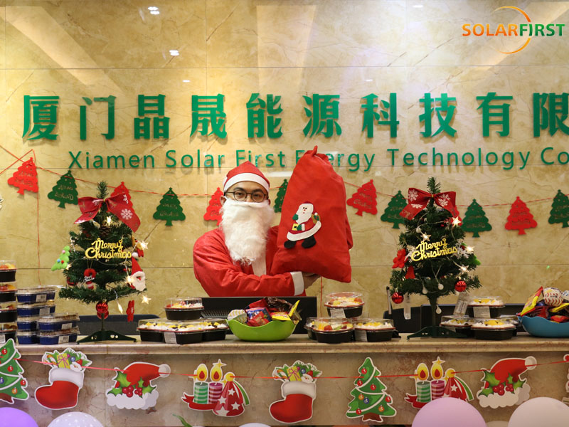 Celebrando o Natal 丨Feliz Natal para você do SolFirsTech Group!