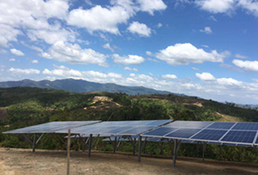 Projeto de montagem em solo de energia solar tipo C de 48,9 MWp na Malásia em 2020