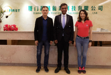 Cliente nepalês nos visita para projeto solar de 33 MW