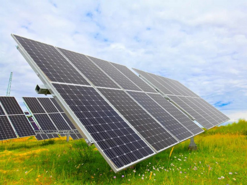 No ano passado, a taxa média de utilização da geração de energia fotovoltaica na China foi de 98,3%.