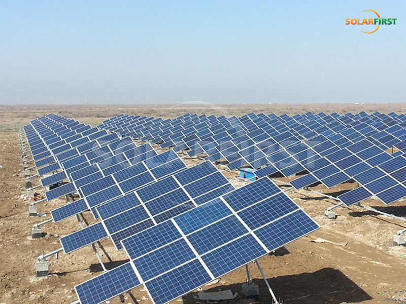 Rastreador inclinado de 8 MW de Xinjiang