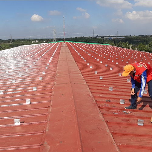 Projeto de montagem de telhado metálico de 1 MW no Vietnã em 2020
